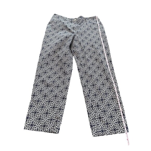 Talbots Capri Pants Women 8 Navy & Cream Geometric Print Cotton & Spandex - Picture 8 of 16